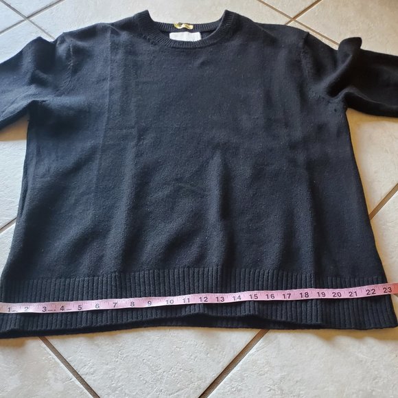 Banana Republic Pullover sweater - Picture 4 of 13